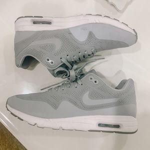 Women’s Nike Air Max